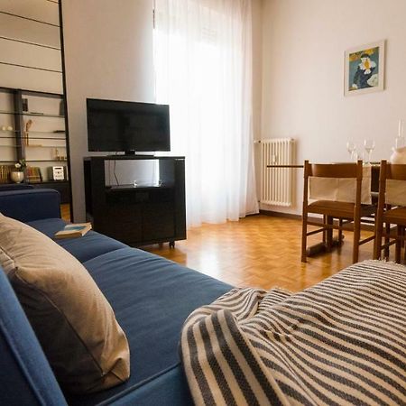 Joivy Welcoming 1Br Apt Next To Villa Olmo كومو المظهر الخارجي الصورة