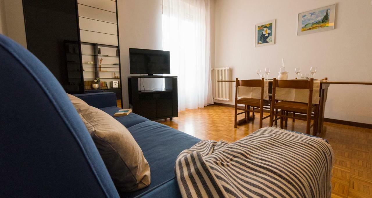 Joivy Welcoming 1Br Apt Next To Villa Olmo كومو المظهر الخارجي الصورة