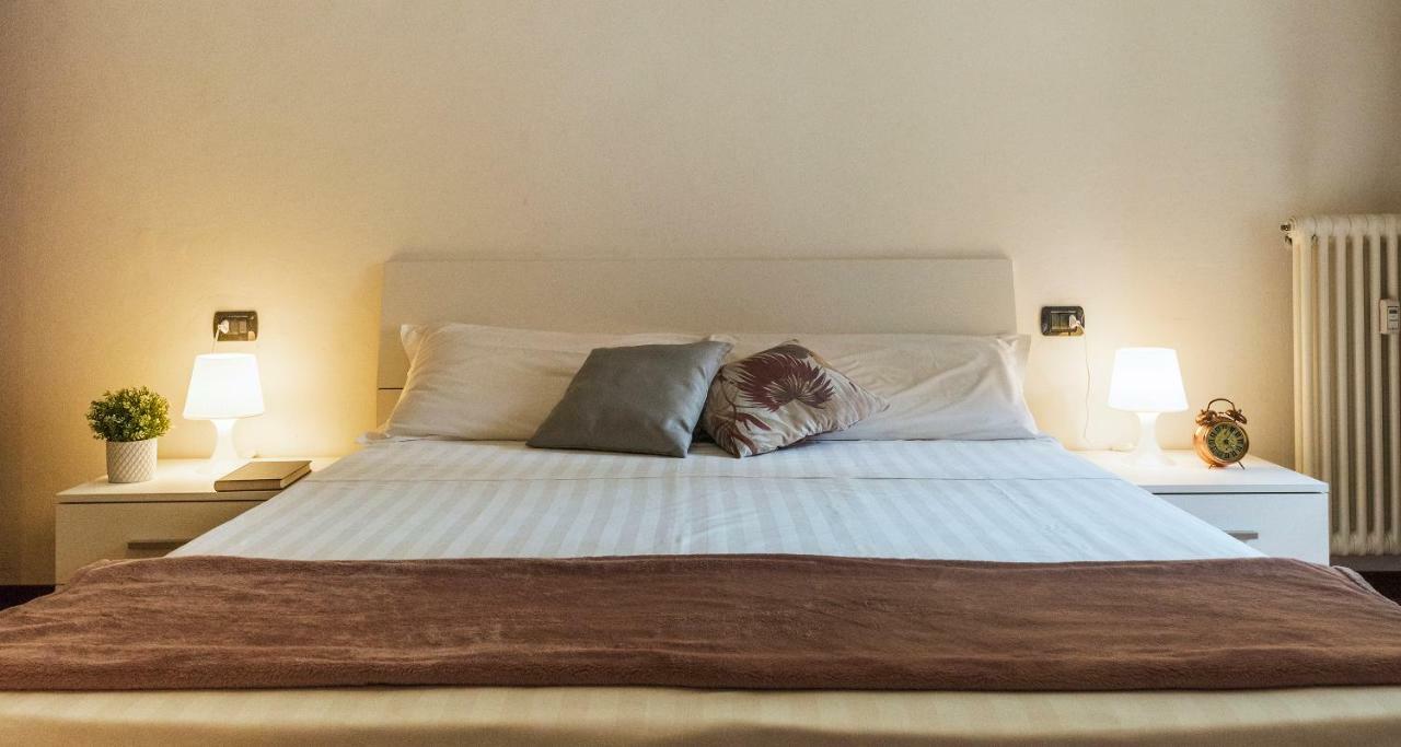 Joivy Welcoming 1Br Apt Next To Villa Olmo كومو المظهر الخارجي الصورة