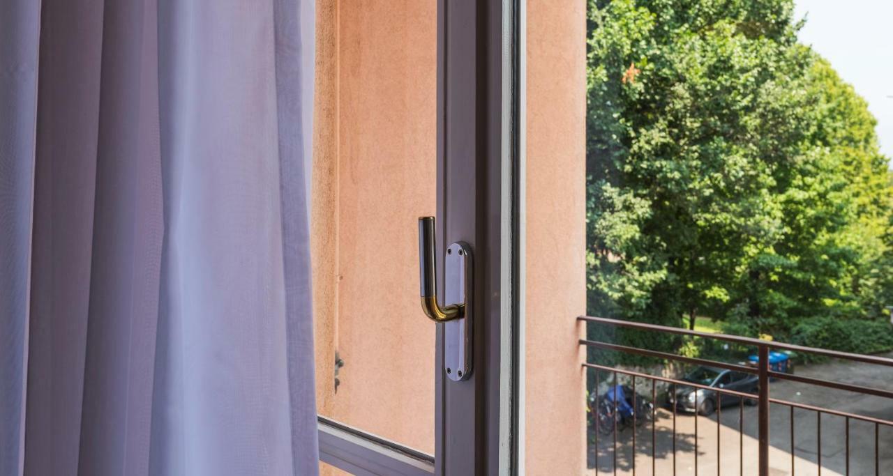 Joivy Welcoming 1Br Apt Next To Villa Olmo كومو المظهر الخارجي الصورة