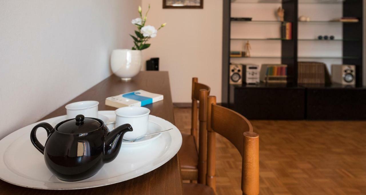 Joivy Welcoming 1Br Apt Next To Villa Olmo كومو المظهر الخارجي الصورة