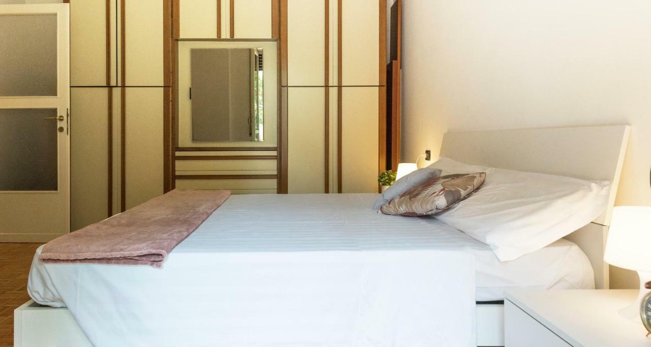 Joivy Welcoming 1Br Apt Next To Villa Olmo كومو المظهر الخارجي الصورة