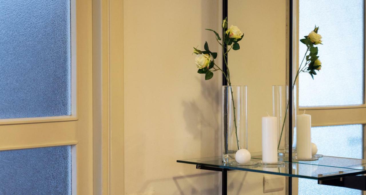 Joivy Welcoming 1Br Apt Next To Villa Olmo كومو المظهر الخارجي الصورة