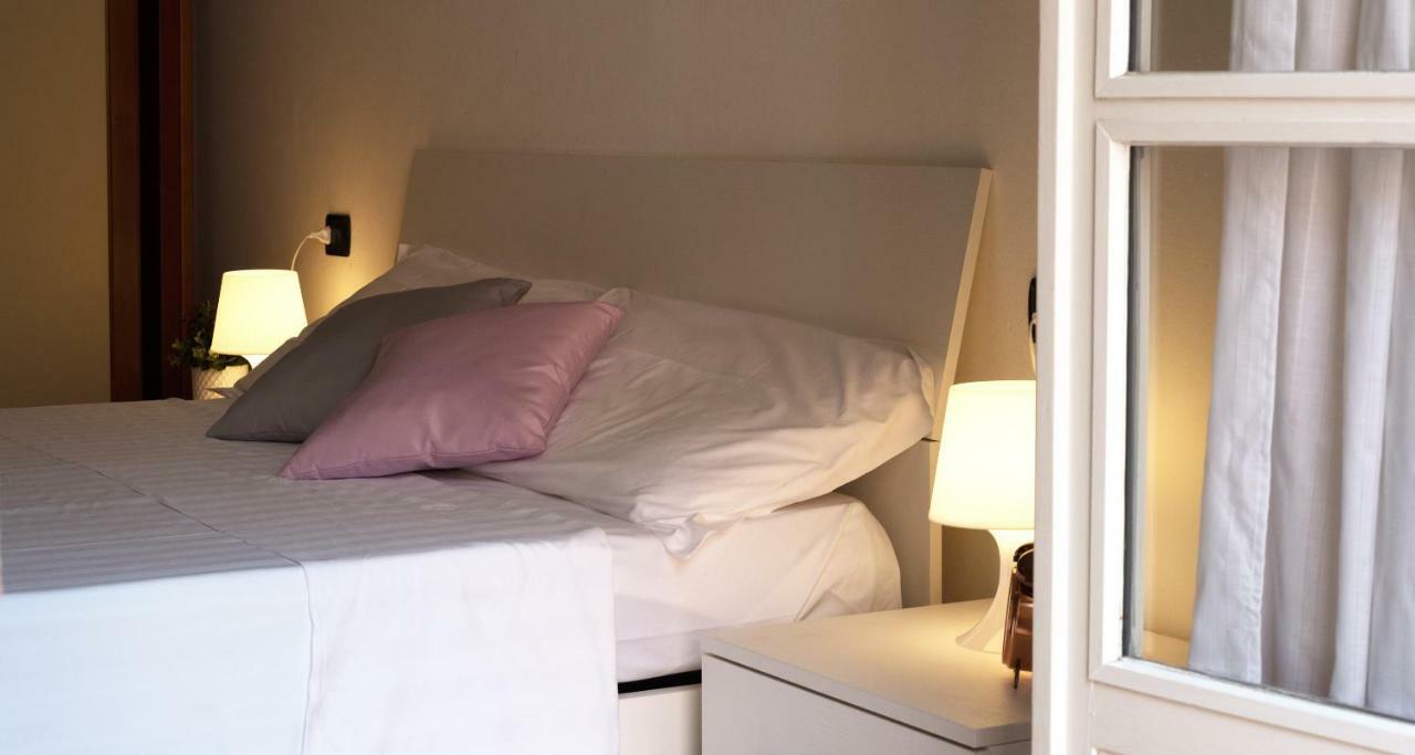 Joivy Welcoming 1Br Apt Next To Villa Olmo كومو المظهر الخارجي الصورة