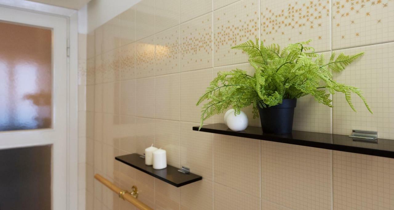 Joivy Welcoming 1Br Apt Next To Villa Olmo كومو المظهر الخارجي الصورة